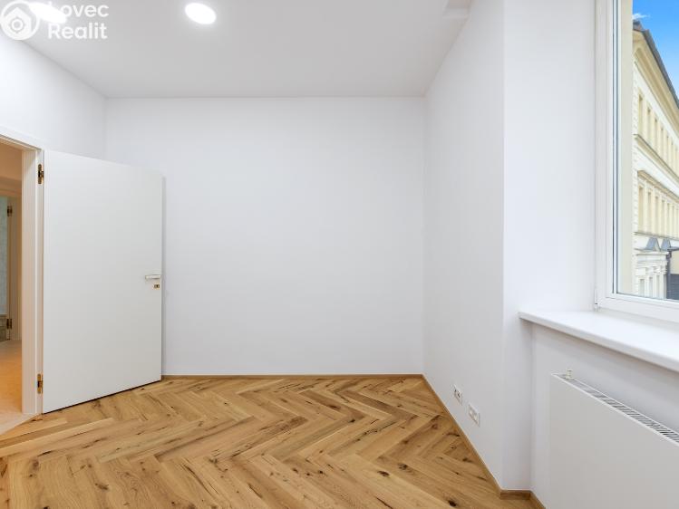 Sale apartment 4+1 Praha, Londýnská č. 14