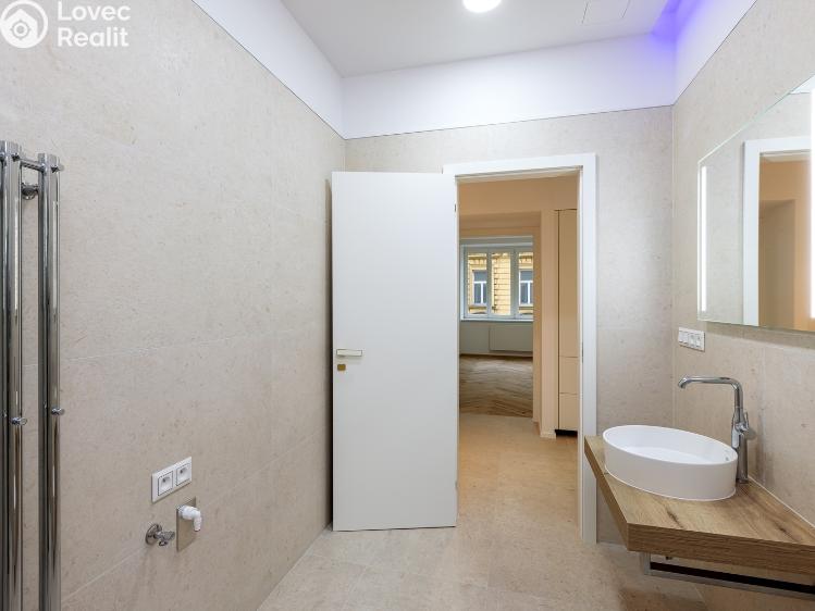 Sale apartment 4+1 Praha, Londýnská č. 15