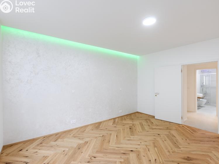Sale apartment 4+1 Praha, Londýnská č. 27