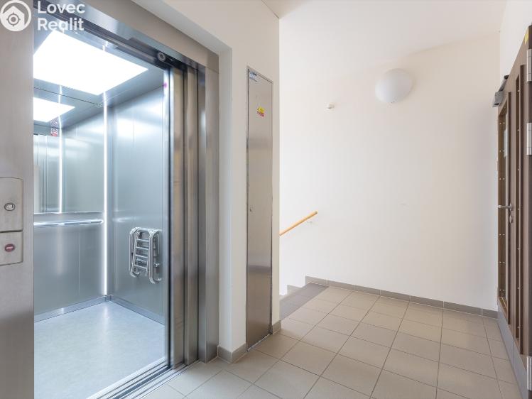 Sale apartment 4+KK Horoměřice, T. G. Masaryka č. 29