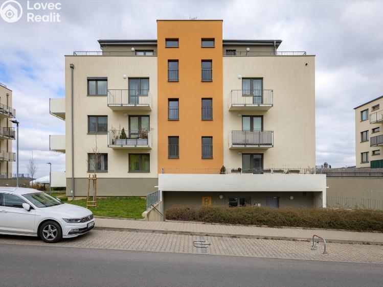 Sale apartment 4+KK Horoměřice, T. G. Masaryka č. 30