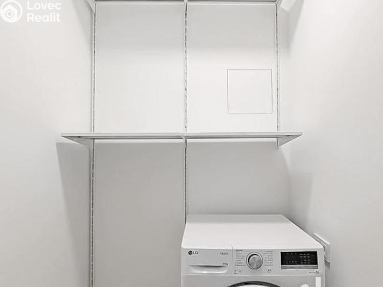 Pronájem bytu 2+KK Praha, Na dračkách 476/40 č. 9