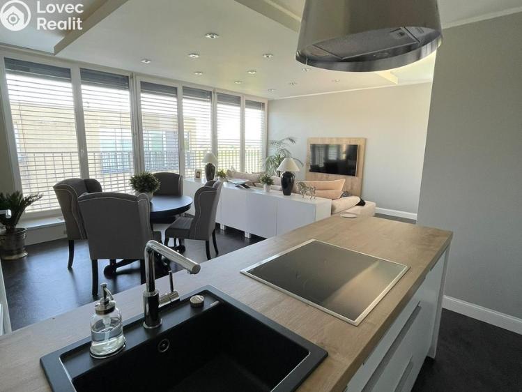 Sale apartment 2+KK Praha č. 5