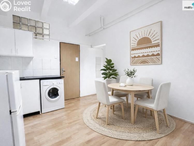 Sale apartment 1+1 Praha 10, Gruzínská č. 18