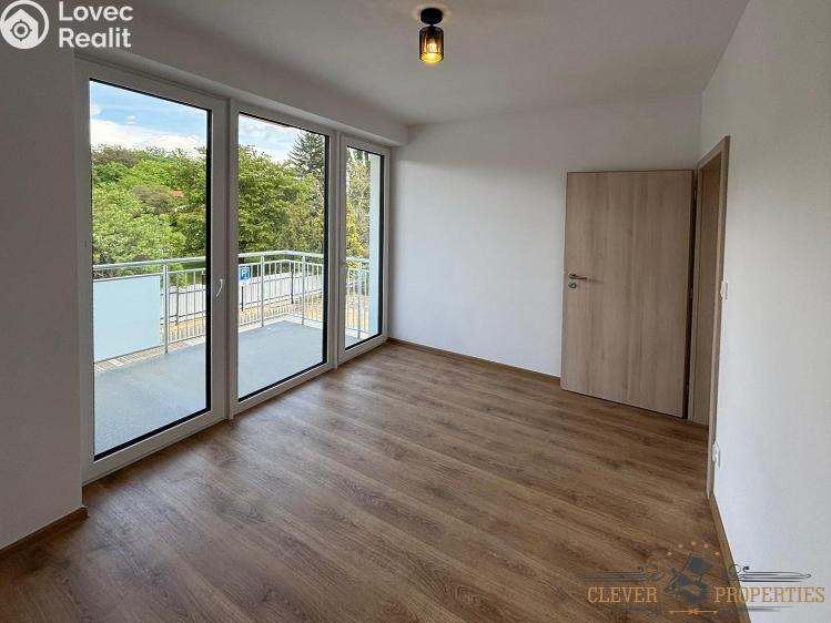 Rent apartment 2+KK Holice, Pod Parkem č. 5