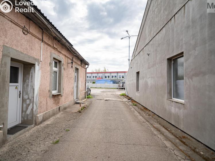 Prodej kanceláře Horní Jiřetín č. 17