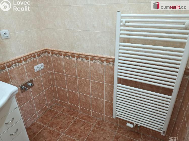 Pronájem bytu 3+KK Praha 18, Nepomuckých č. 15