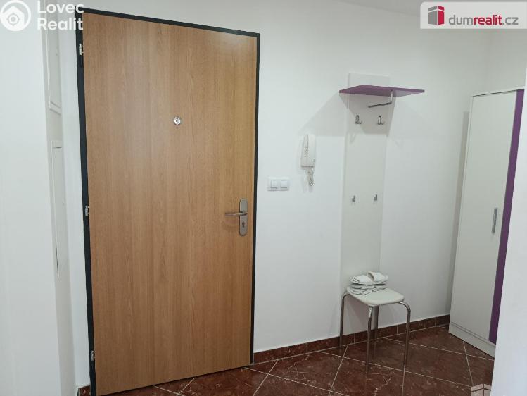 Pronájem bytu 3+KK Praha 18, Nepomuckých č. 19