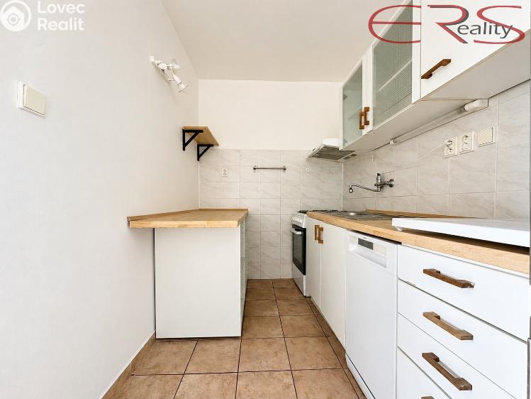 Sale apartment 2+KK Praha, Nekvasilova 571/21 č. 5
