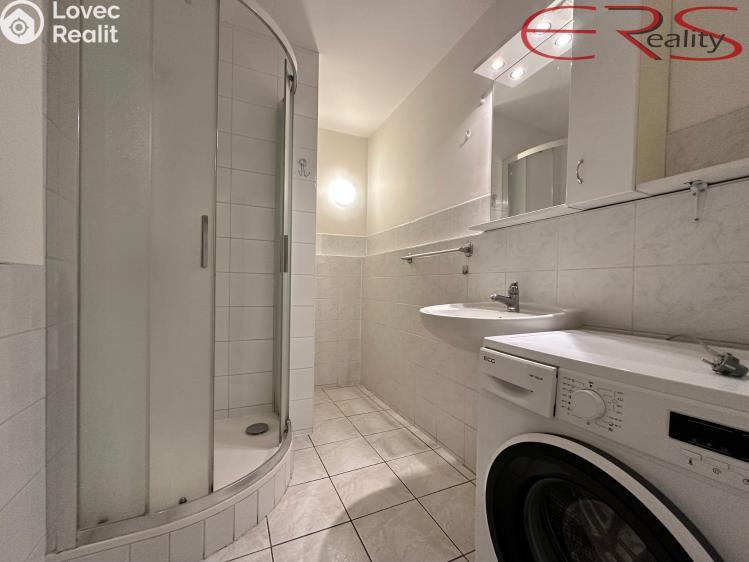 Sale apartment 2+KK Praha, Nekvasilova 571/21 č. 9