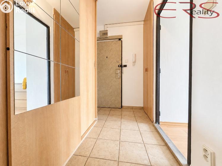 Sale apartment 2+KK Praha, Nekvasilova 571/21 č. 11
