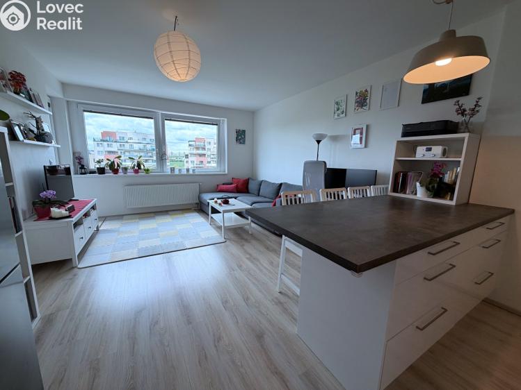 Sale apartment 2+KK Praha, Tupolevova 893/16 č. 4