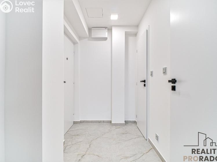 Sale apartment 2+KK Ostrava, Průběžná 1721/5 č. 8