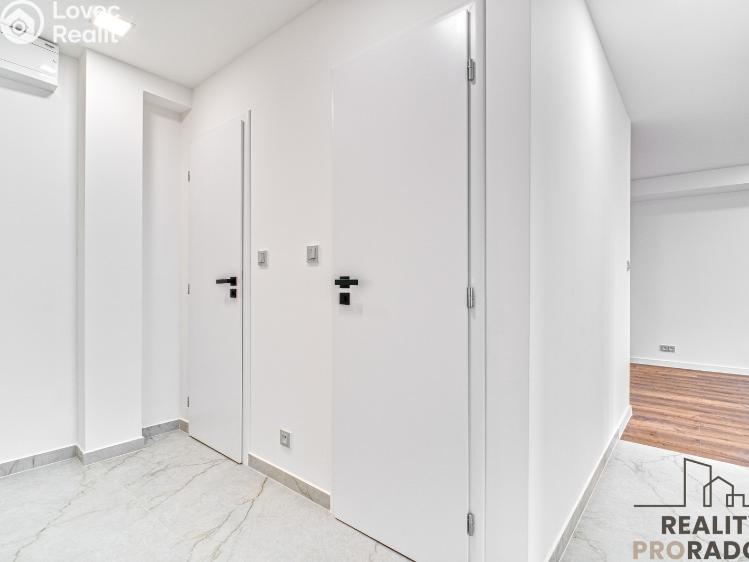 Sale apartment 2+KK Ostrava, Průběžná 1721/5 č. 12