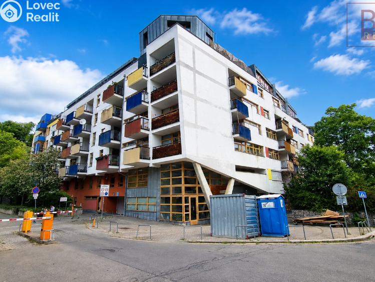 Pronájem garážového stání Praha, Tomkova č. 1