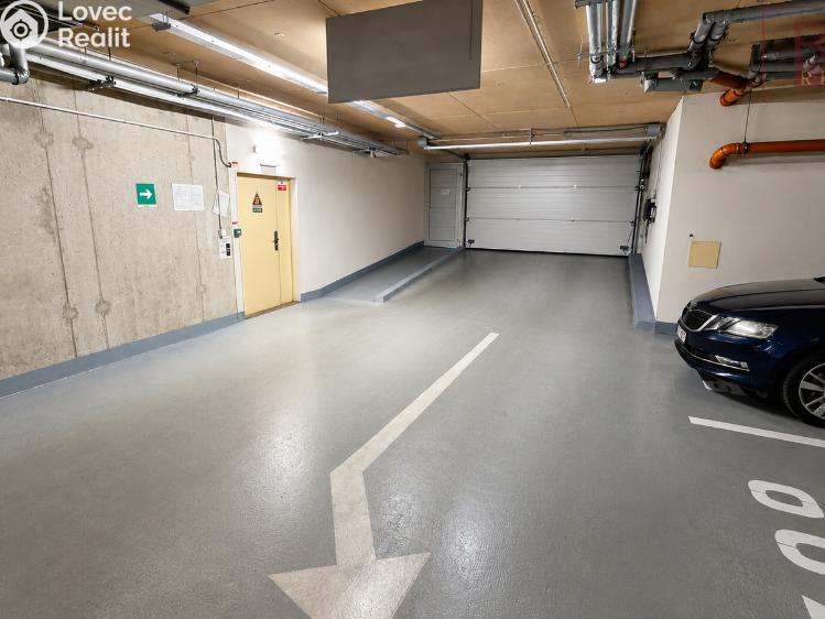 Pronájem garážového stání Praha, Tomkova č. 5