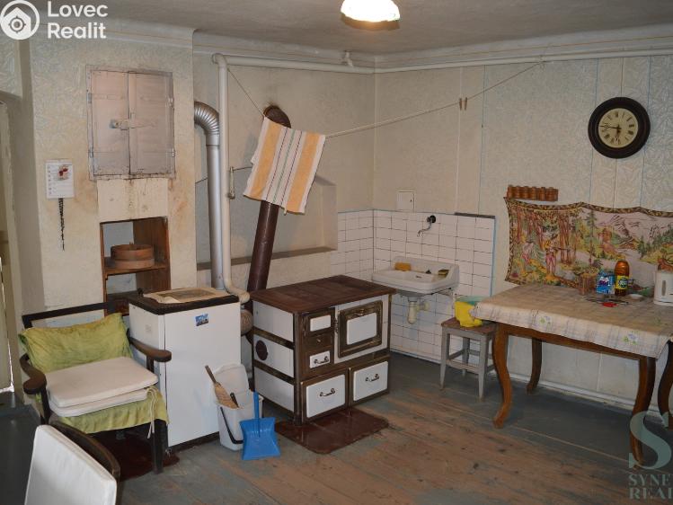 Prodej zemědělské usedlosti Dzbel č. 16