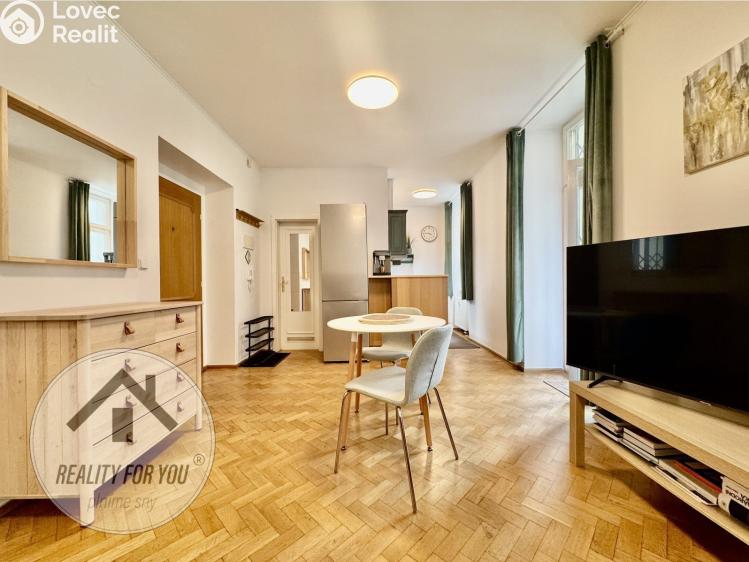 Pronájem bytu 1+KK Praha, Mozartova 928/12 č. 5