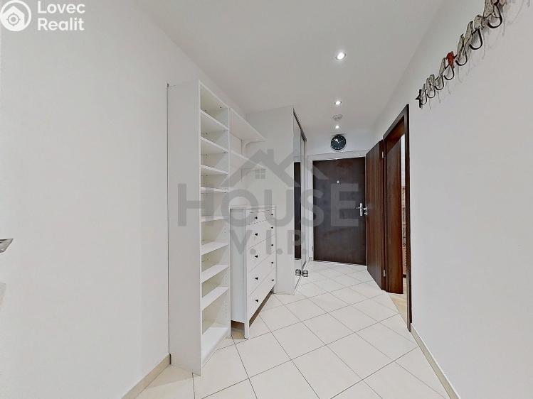 Pronájem bytu 1+KK Praha, Olšanská 2898/4a č. 11