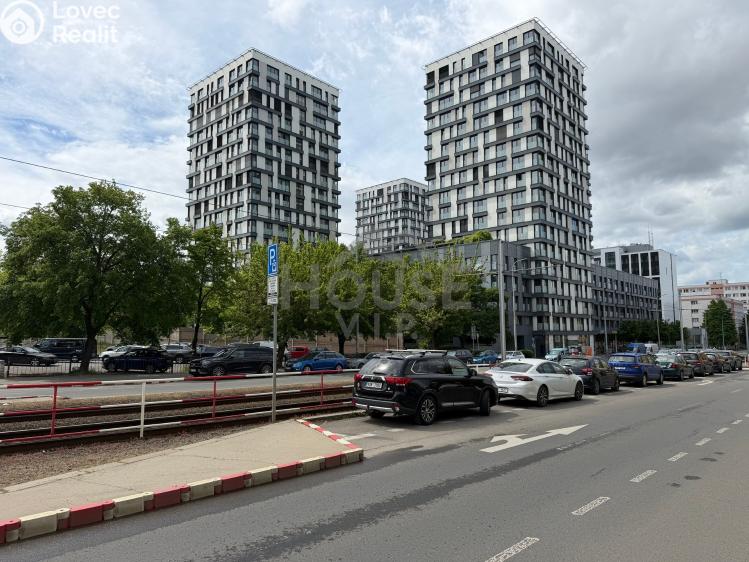 Pronájem bytu 1+KK Praha, Olšanská 2898/4a č. 22