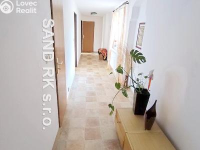 Sale family house Bor č. 7