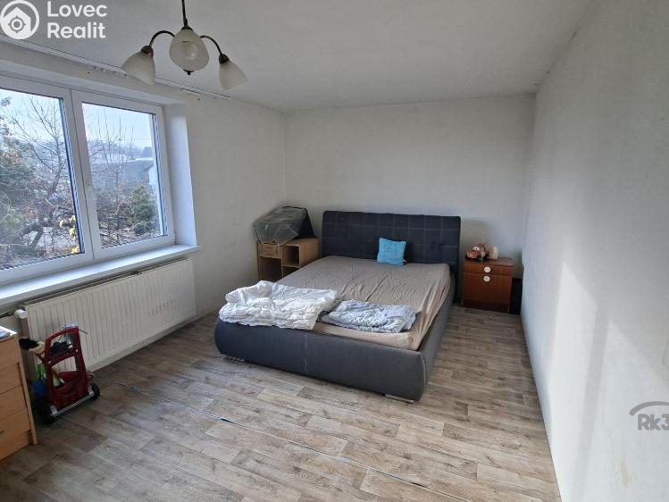 Prodej rodinného domu Staříč č. 7