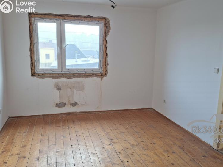 Prodej rodinného domu Staříč č. 16