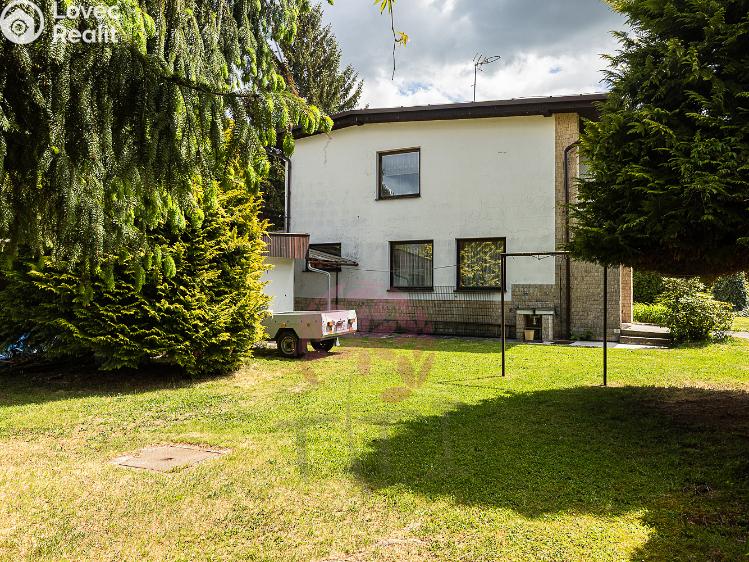 Продажа семейного дома Úvaly, Dobročovická 948 č. 8