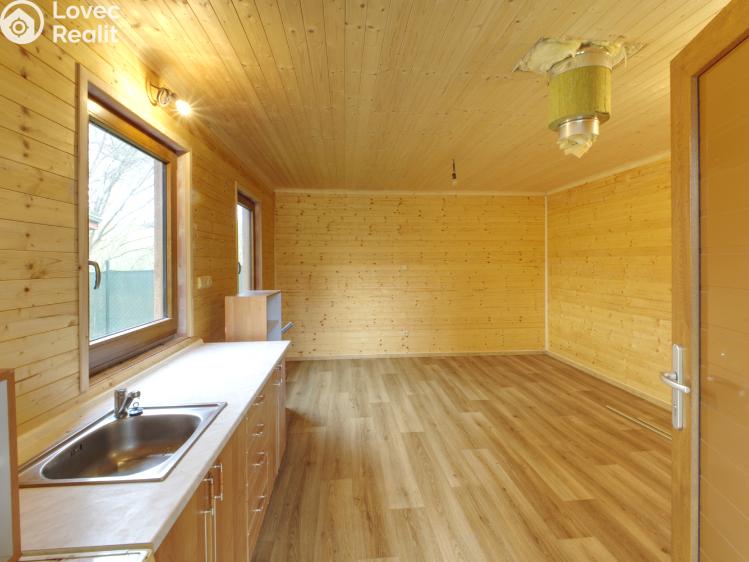 Sale hut Kaznějov č. 8
