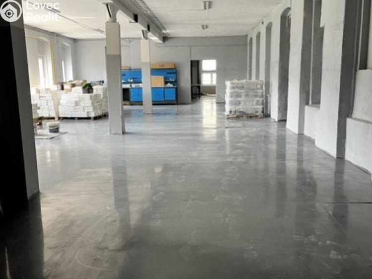 Rent warehouse Aš, Okružní č. 1