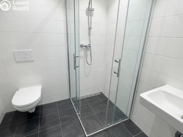 Pronájem bytu 2+KK Pardubice, Křemenská č. 4