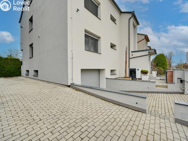Prodej rodinného domu Olomouc, U Hradiska 123/21 č. 27