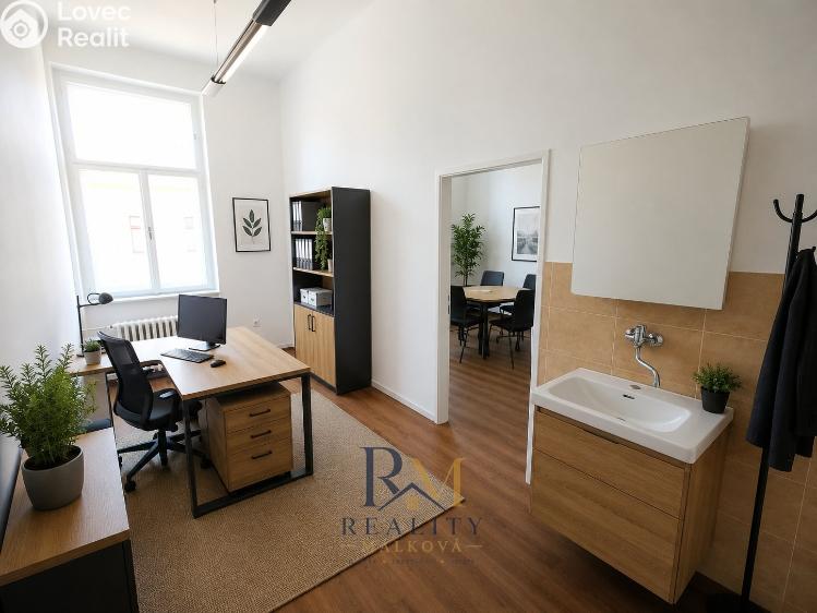 Rent office space Pardubice, náměstí Čs. legií č. 1