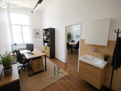 Rent office space Pardubice, náměstí Čs. legií č. 1