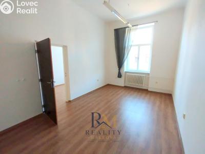 Rent office space Pardubice, náměstí Čs. legií č. 4