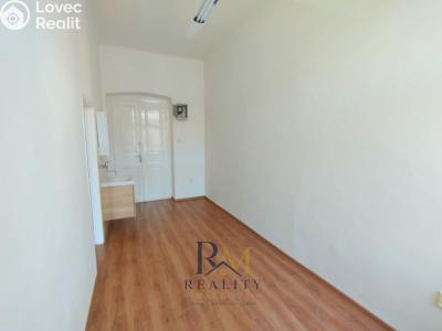 Rent office space Pardubice, náměstí Čs. legií č. 6