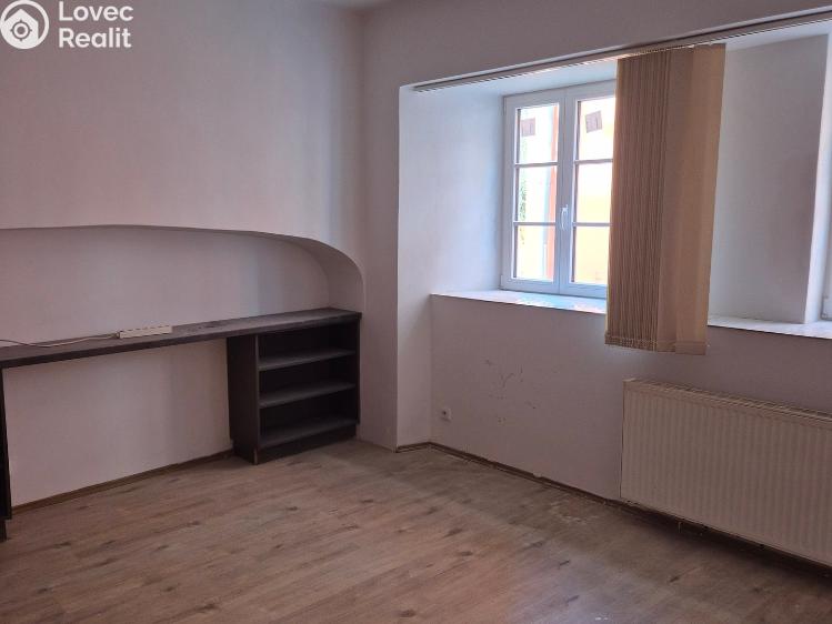 Pronájem bytu 2+KK Cheb, Úzká 372/10 č. 2