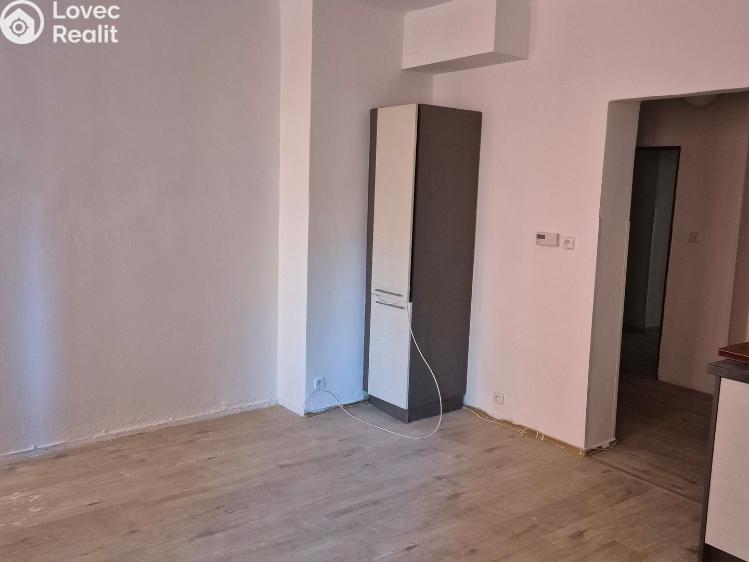 Pronájem bytu 2+KK Cheb, Úzká 372/10 č. 4