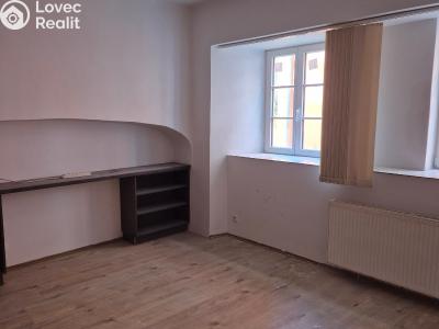Pronájem bytu 2+KK Cheb, Úzká č. 2