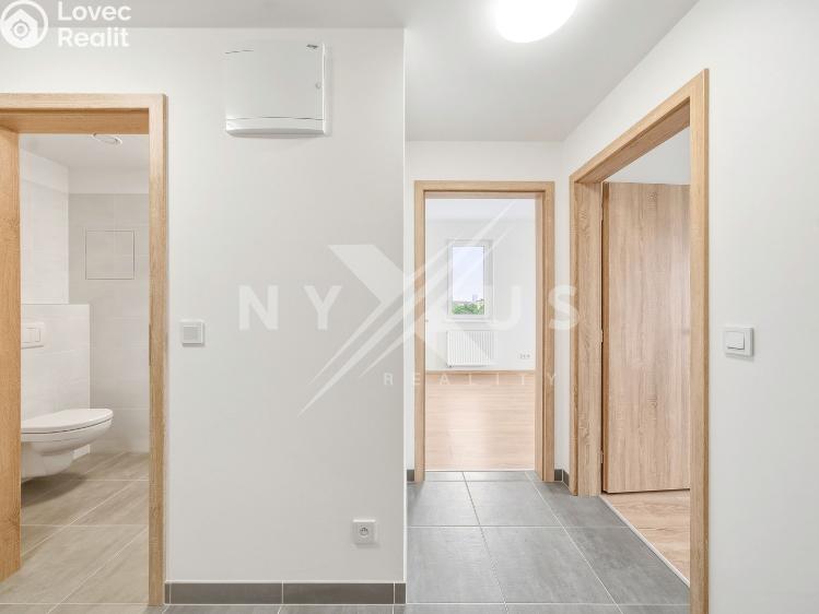 Pronájem bytu 2+KK Praha, Strančická 3339/41 č. 8