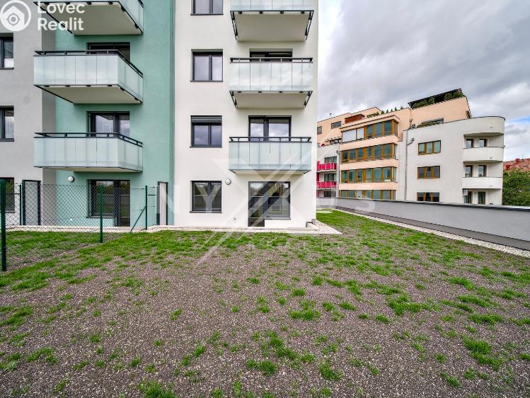 Pronájem bytu 2+KK Praha, Strančická 3339/41 č. 8