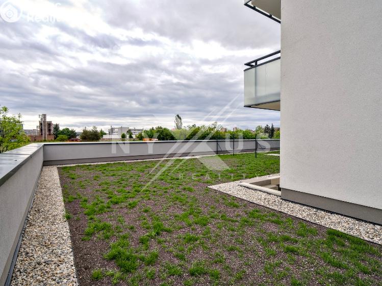 Pronájem bytu 2+KK Praha, Strančická 3339/41 č. 9