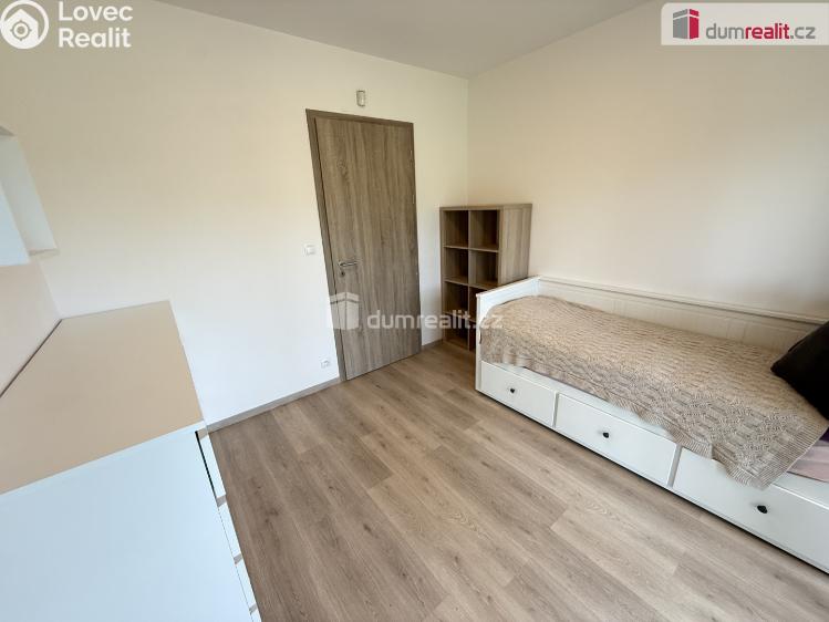 Prodej bytu 3+KK Praha-Řeporyje, Toufarova č. 9