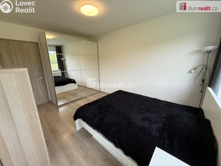 Prodej bytu 3+KK Praha-Řeporyje, Toufarova č. 11