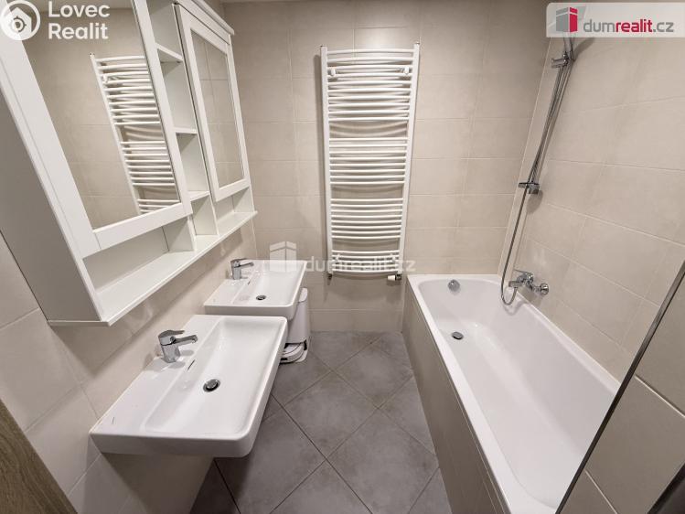 Prodej bytu 3+KK Praha-Řeporyje, Toufarova č. 16