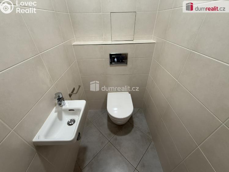 Prodej bytu 3+KK Praha-Řeporyje, Toufarova č. 18