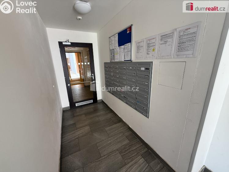 Prodej bytu 3+KK Praha-Řeporyje, Toufarova č. 23