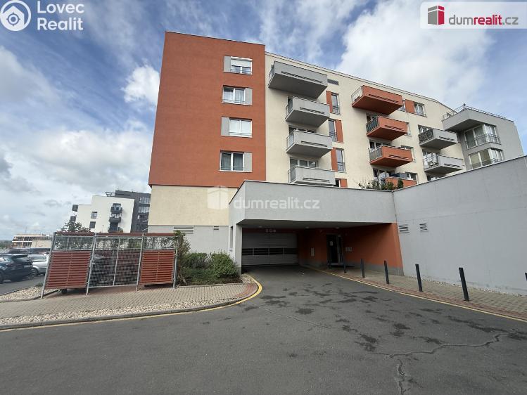 Prodej bytu 3+KK Praha-Řeporyje, Toufarova č. 24