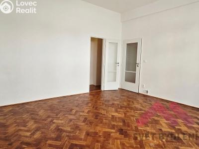Rent apartment 1+1 Praha, Kouřimská č. 8