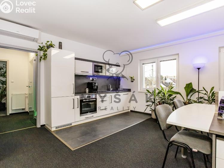 Sale office space České Budějovice, O. Nedbala 332/18 č. 8